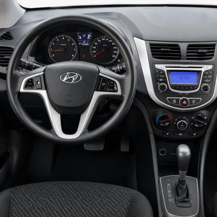 Hyundai Solaris I с пробегом 2014 года, цена 750 000 рублей, 176578 км, хэтчбек, Автокод Объявления