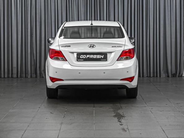 Hyundai Solaris I Рестайлинг с пробегом 2015 года, цена 1 050 000 рублей, 210396 км, седан, Автокод Объявления