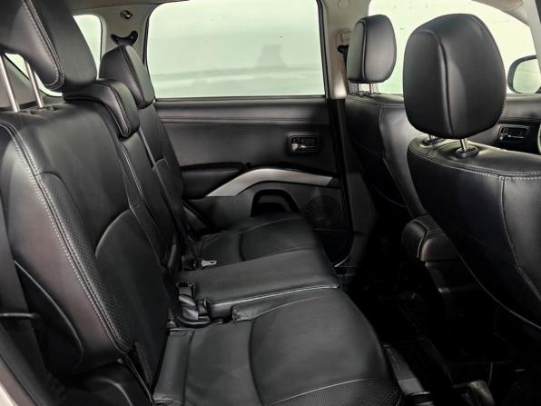 Mitsubishi Outlander II Рестайлинг с пробегом 2011 года, цена 1 055 000 рублей, 206236 км, внедорожник, Автокод Объявления
