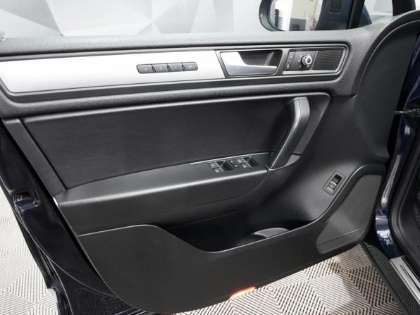 Volkswagen Touareg II с пробегом 2014 года, цена 2 499 000 рублей, 183714 км, внедорожник, Автокод Объявления