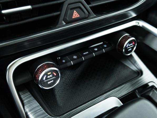 Geely Tugella I Рестайлинг с пробегом 2023 года, цена 2 929 700 рублей, 26146 км, внедорожник, Автокод Объявления
