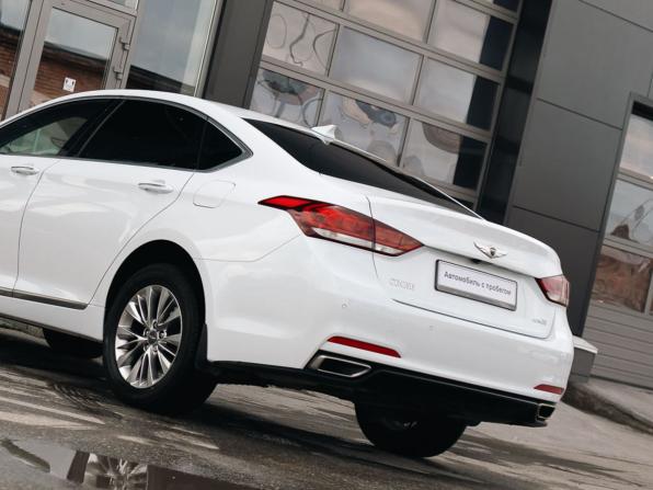 Hyundai Genesis II с пробегом 2014 года, цена 2 100 000 рублей, 230394 км, седан, Автокод Объявления