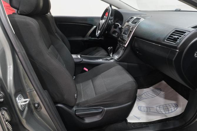 Toyota Avensis III Рестайлинг с пробегом 2012 года, цена 1 529 000 рублей, 165500 км, седан, Автокод Объявления
