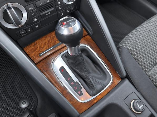 Audi A3 II (8P) Рестайлинг 2 с пробегом 2010 года, цена 949 000 рублей, 180264 км, хэтчбек, Автокод Объявления