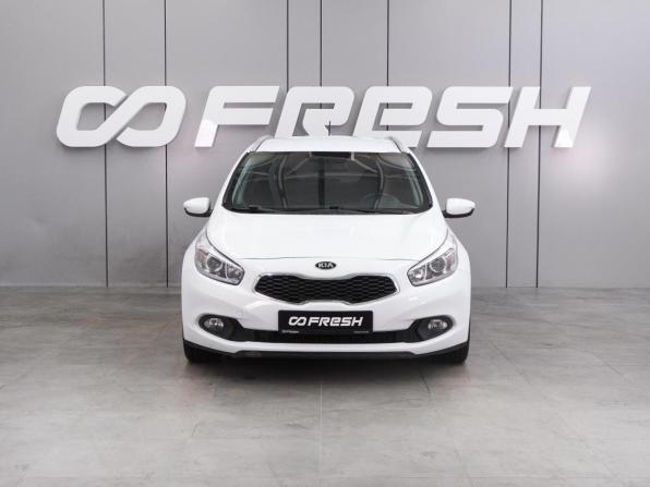Kia Ceed II с пробегом 2013 года, цена 973 000 рублей, 204775 км, универсал, Автокод Объявления