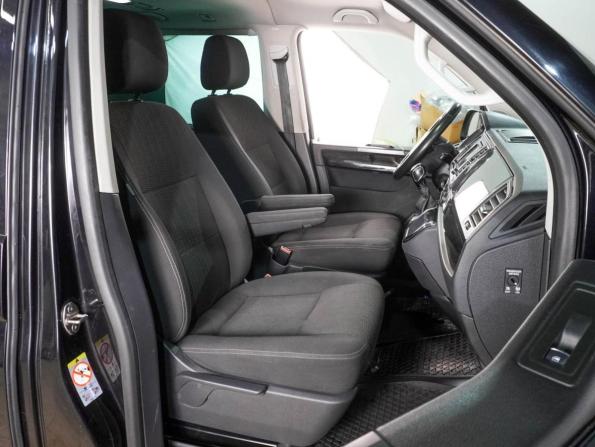 Volkswagen Multivan T6 с пробегом 2018 года, цена 2 999 000 рублей, 220980 км, минивэн, Автокод Объявления
