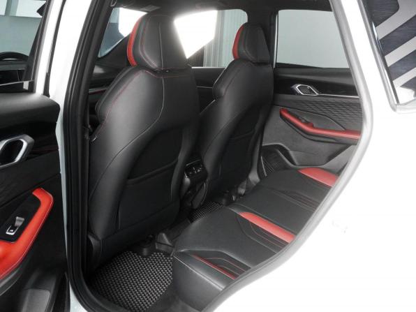 Geely Coolray I Рестайлинг с пробегом 2023 года, цена 2 130 000 рублей, 38005 км, внедорожник, Автокод Объявления