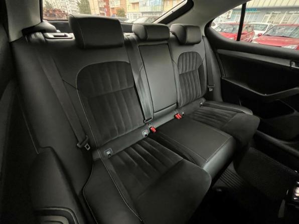Skoda Superb III Рестайлинг с пробегом 2021 года, цена 2 099 000 рублей, 139031 км, лифтбек, Автокод Объявления