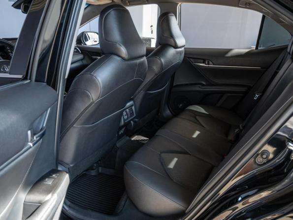 Toyota Camry VIII (XV70) Рестайлинг с пробегом 2021 года, цена 2 860 000 рублей, 135339 км, седан, Автокод Объявления
