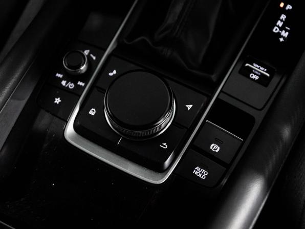 Mazda 3 IV (BP) с пробегом 2021 года, цена 1 658 500 рублей, 86837 км, хэтчбек, Автокод Объявления
