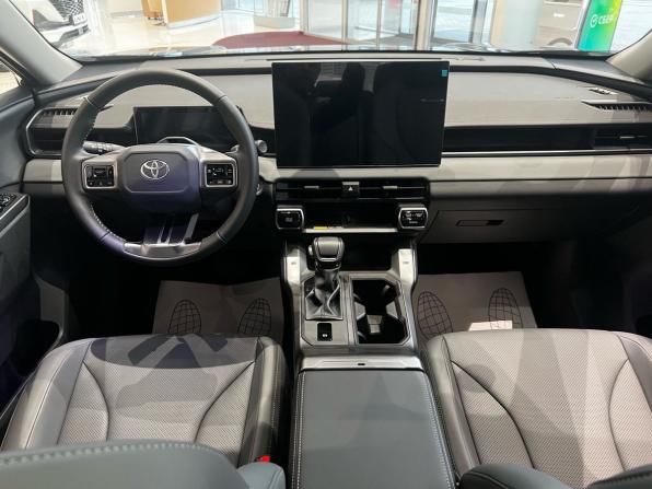 Toyota RAV4 VI (XA60) с пробегом 2026 года, цена 4 700 000 рублей, 17 км, внедорожник, Автокод Объявления