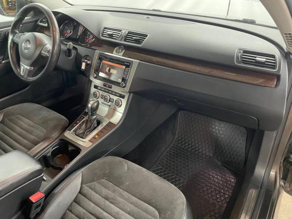 Volkswagen Passat B7 с пробегом 2012 года, цена 799 000 рублей, 308000 км, универсал, Автокод Объявления