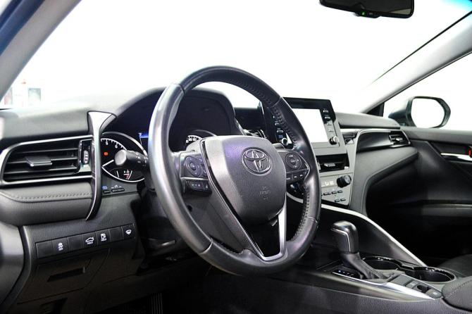 Toyota Camry VIII (XV70) Рестайлинг с пробегом 2021 года, цена 3 250 000 рублей, 66000 км, седан, Автокод Объявления