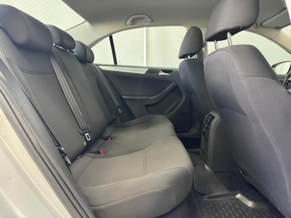 Volkswagen Jetta VI с пробегом 2012 года, цена 835 000 рублей, 129148 км, седан, Автокод Объявления