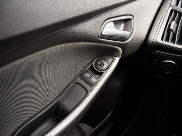 Ford Focus III с пробегом 2012 года, цена 648 000 рублей, 235171 км, хэтчбек, Автокод Объявления