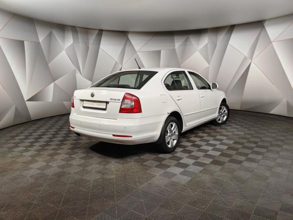 Skoda Octavia II (A5) Рестайлинг с пробегом 2013 года, цена 1 071 000 рублей, 126626 км, лифтбек, Автокод Объявления