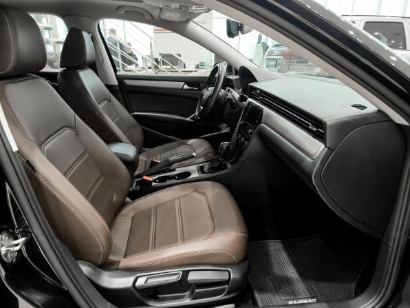 Volkswagen Passat B8 Рестайлинг с пробегом 2021 года, цена 2 950 000 рублей, 101500 км, седан, Автокод Объявления
