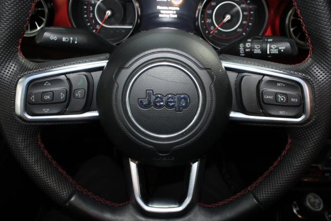Jeep Wrangler IV (JL) с пробегом 2020 года, цена 5 750 000 рублей, 100118 км, внедорожник, Автокод Объявления
