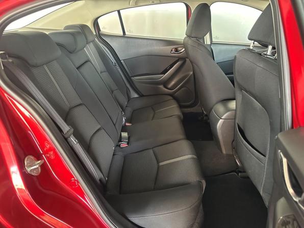 Mazda 3 III (BM) Рестайлинг с пробегом 2017 года, цена 1 678 000 рублей, 107891 км, седан, Автокод Объявления