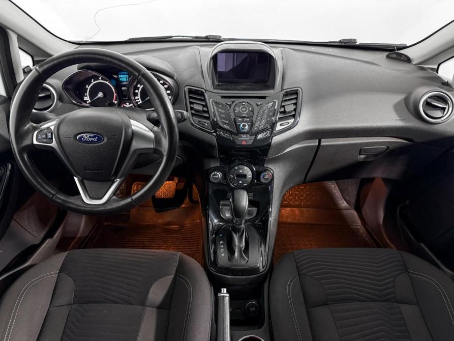 Ford Fiesta Mk6 Рестайлинг Санкт-Петербург  - изображение 14