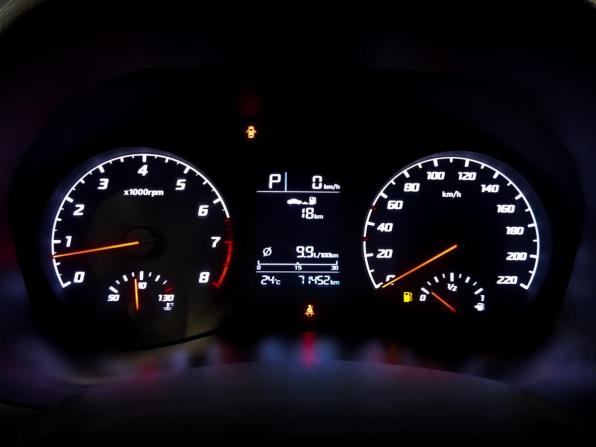 Hyundai Solaris II Рестайлинг с пробегом 2022 года, цена 1 615 000 рублей, 71375 км, седан, Автокод Объявления