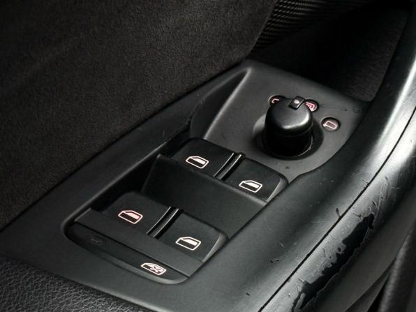 Audi Q3 I (8U) с пробегом 2012 года, цена 1 699 000 рублей, 134270 км, внедорожник, Автокод Объявления