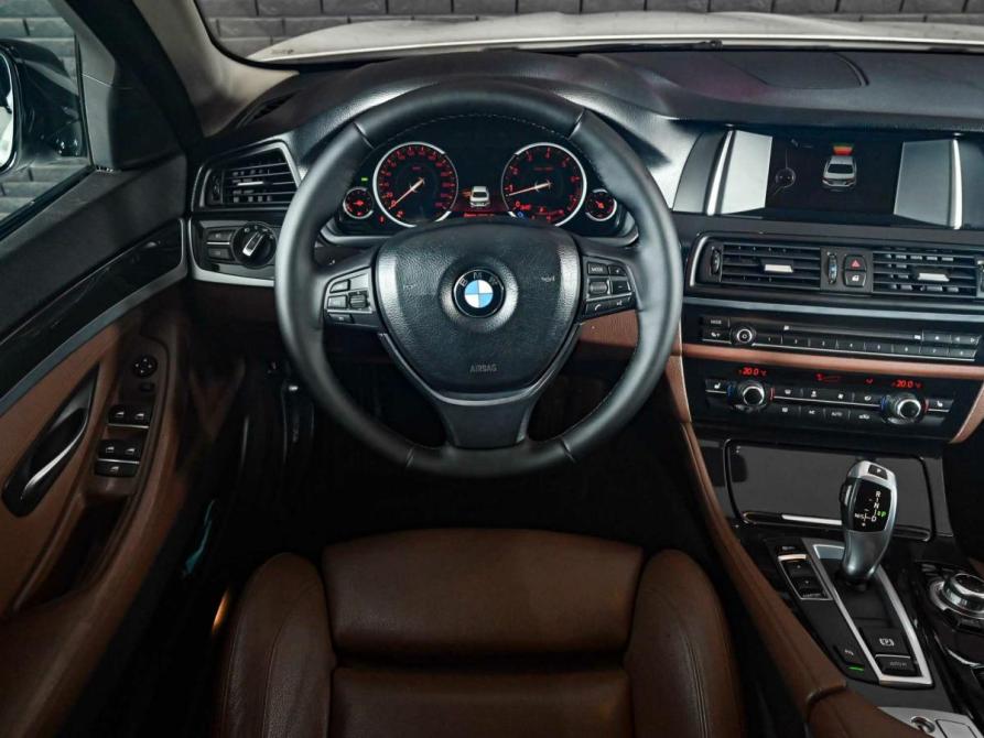BMW 5 серии VI (F10/F11/F07) Рестайлинг Екатеринбург  - изображение 12