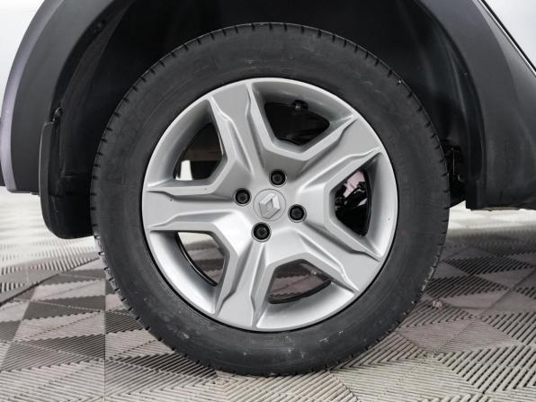 Renault Logan II Рестайлинг с пробегом 2021 года, цена 1 275 000 рублей, 82940 км, седан, Автокод Объявления