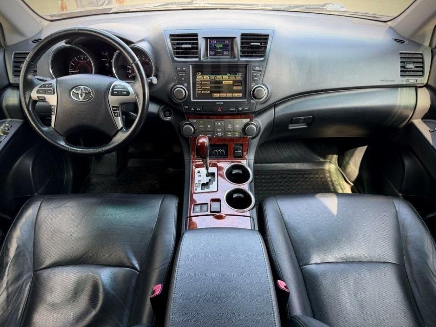 Toyota Highlander II (XU40) Рестайлинг Иркутск  - изображение 16