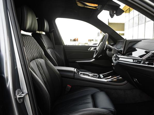 BMW X7 I (G07) Рестайлинг с пробегом 2025 года, цена 19 500 000 рублей, 13 км, внедорожник, Автокод Объявления