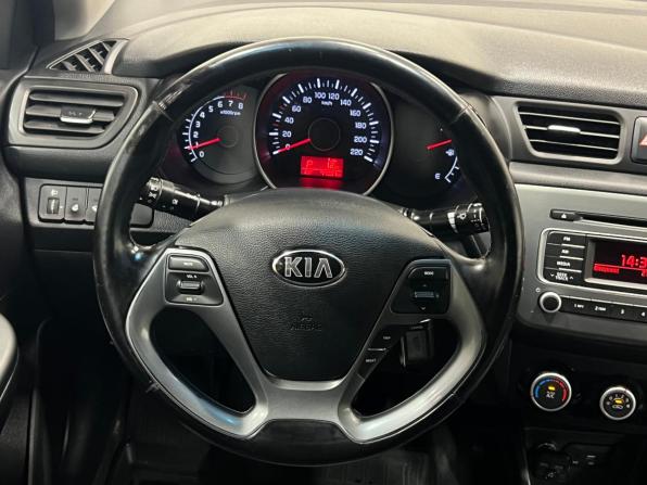 Kia Rio III Рестайлинг с пробегом 2017 года, цена 999 000 рублей, 74000 км, седан, Автокод Объявления