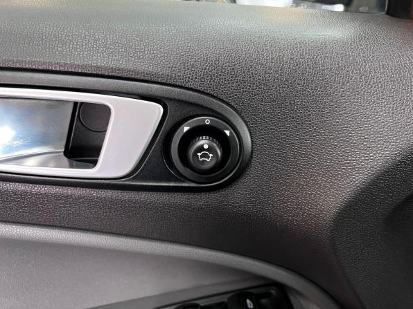 Ford EcoSport II с пробегом 2014 года, цена 995 000 рублей, 146684 км, внедорожник, Автокод Объявления