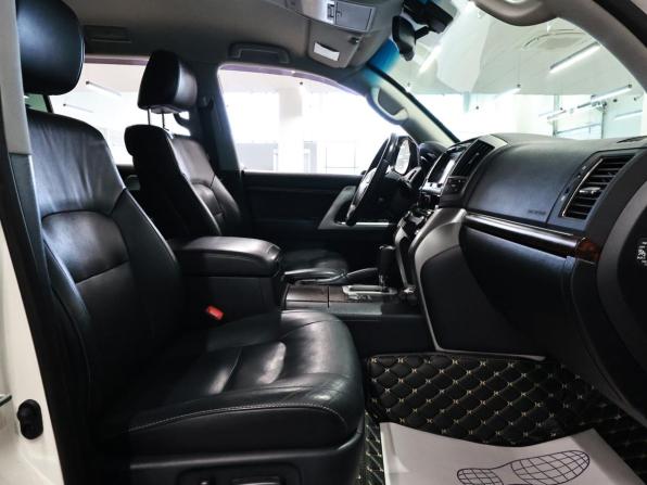 Toyota Land Cruiser 200 Series Рестайлинг 2 с пробегом 2015 года, цена 4 150 000 рублей, 258311 км, внедорожник, Автокод Объявления