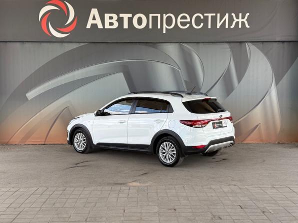 Kia Rio IV с пробегом 2018 года, цена 1 375 000 рублей, 139750 км, хэтчбек, Автокод Объявления