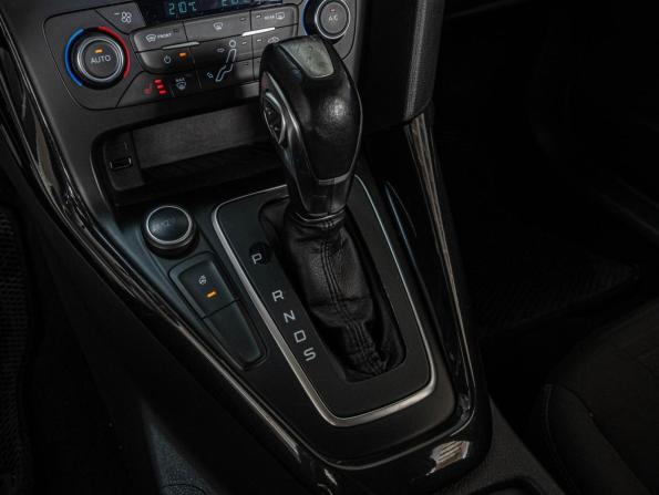 Ford Focus III Рестайлинг с пробегом 2016 года, цена 1 085 000 рублей, 206585 км, хэтчбек, Автокод Объявления