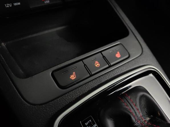 Kia Rio IV Рестайлинг с пробегом 2021 года, цена 1 449 000 рублей, 176082 км, хэтчбек, Автокод Объявления
