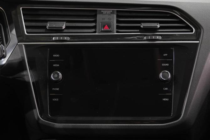 Volkswagen Tiguan II с пробегом 2019 года, цена 3 249 000 рублей, 75917 км, внедорожник, Автокод Объявления