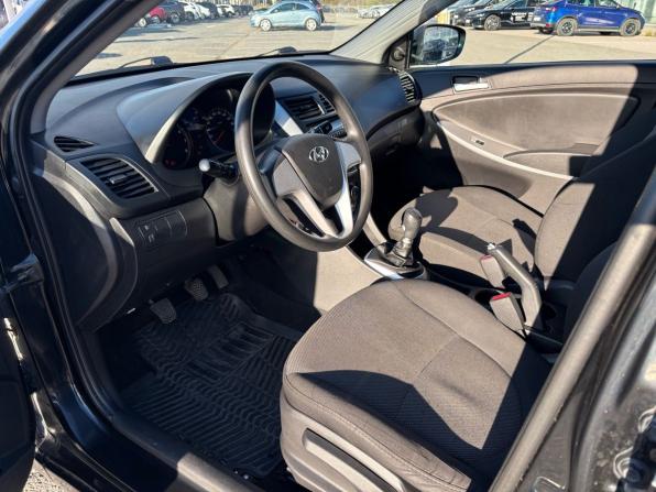 Hyundai Solaris I с пробегом 2014 года, цена 640 000 рублей, 253590 км, седан, Автокод Объявления