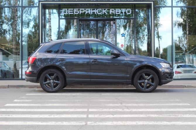 Audi Q5 I (8R) с пробегом 2009 года, цена 1 350 000 рублей, 256147 км, внедорожник, Автокод Объявления