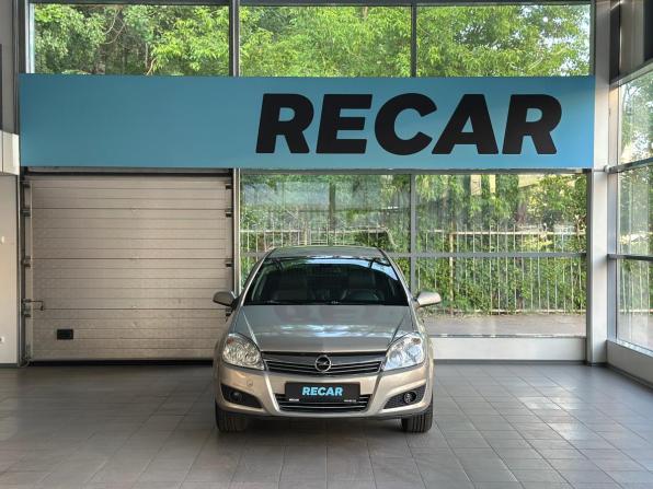 Opel Astra H Рестайлинг с пробегом 2008 года, цена 399 000 рублей, 217771 км, хэтчбек, Автокод Объявления
