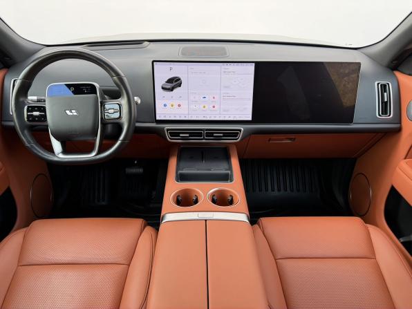 Li Auto (Lixiang) L9 I с пробегом 2023 года, цена 6 250 000 рублей, 76400 км, внедорожник, Автокод Объявления