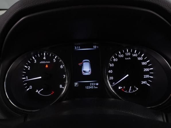 Nissan Qashqai II с пробегом 2015 года, цена 1 379 000 рублей, 122451 км, внедорожник, Автокод Объявления