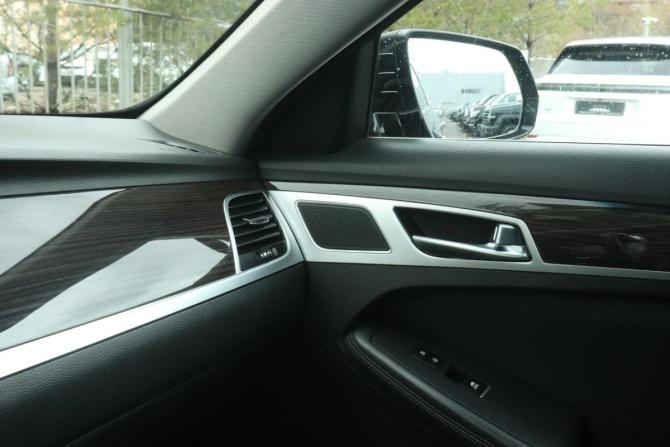 Hyundai Genesis II с пробегом 2016 года, цена 1 664 000 рублей, 114610 км, седан, Автокод Объявления