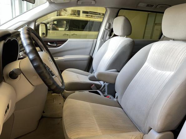 Nissan Quest IV с пробегом 2013 года, цена 1 490 000 рублей, 140000 км, минивэн, Автокод Объявления