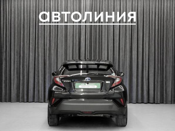 Toyota C-HR I с пробегом 2018 года, цена 2 000 000 рублей, 74000 км, внедорожник, Автокод Объявления