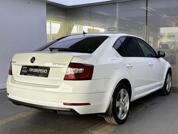 Skoda Octavia III (A7) Рестайлинг с пробегом 2017 года, цена 1 999 000 рублей, 101533 км, лифтбек, Автокод Объявления