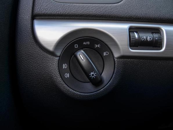 Skoda Yeti I Рестайлинг с пробегом 2014 года, цена 1 240 000 рублей, 223961 км, внедорожник, Автокод Объявления