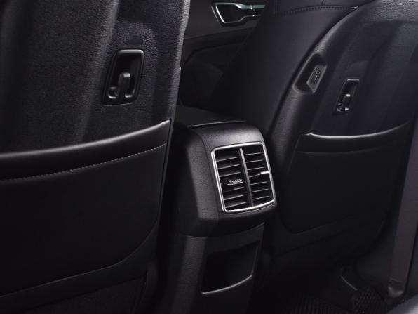 Kia Sportage V с пробегом 2025 года, цена 3 849 995 рублей, 16207 км, внедорожник, Автокод Объявления