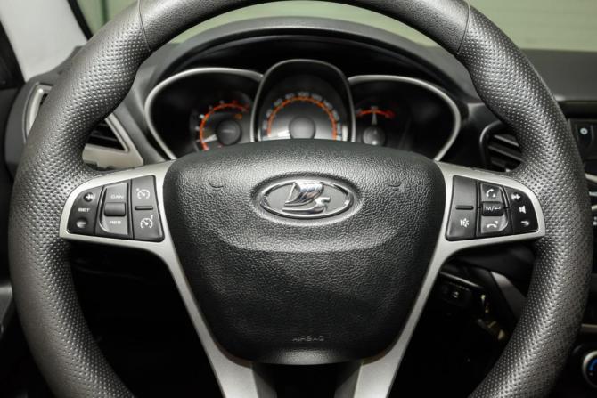 Lada (ВАЗ) Vesta I с пробегом 2019 года, цена 749 000 рублей, 310522 км, седан, Автокод Объявления