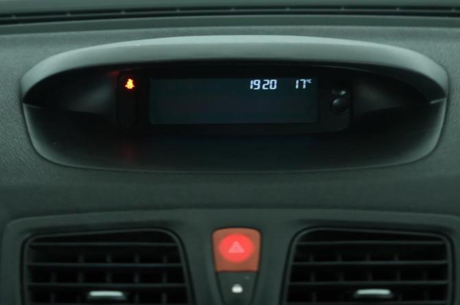 Renault Fluence I с пробегом 2010 года, цена 849 000 рублей, 223000 км, седан, Автокод Объявления